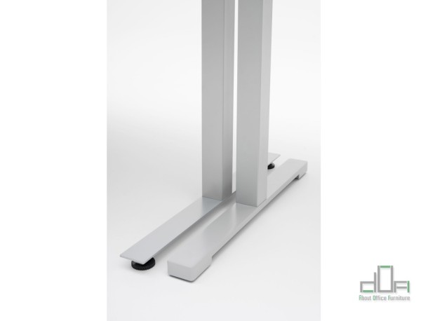 Birou operational OGI DRIVE reglabil pe inaltime #AboutOfficeFurniture