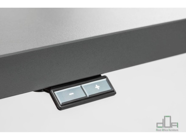 Birou operational OGI DRIVE reglabil pe inaltime #AboutOfficeFurniture