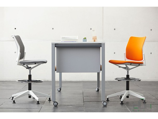Scaun meeting-vizitator URBAN PLUS #AboutOfficeFurniture