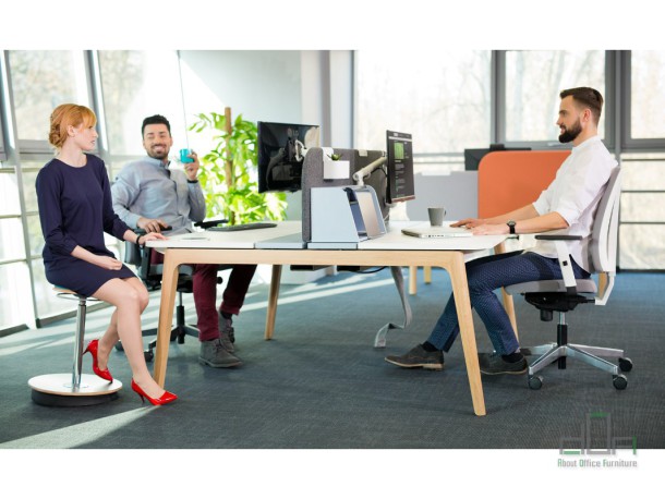 Birou operational LEVITATE #AboutOfficeFurniture