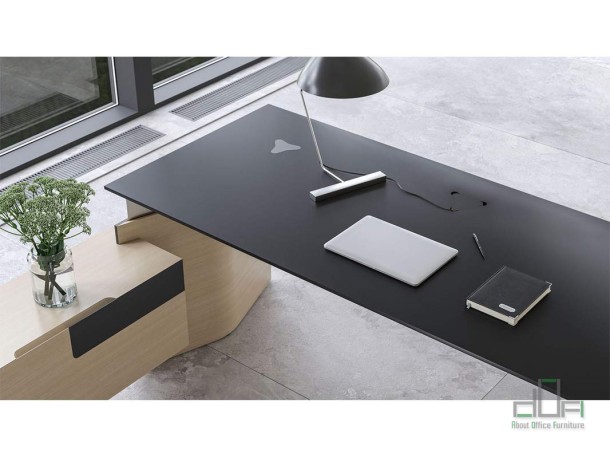 Birou managerial reglabil pe inaltime MOVE and LEAD #AboutOfficeFurniture