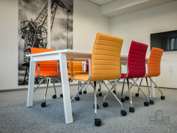 Scaune meeting ORTE #AboutOfficeFurniture