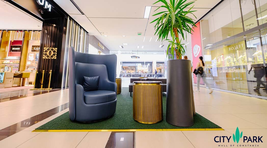 Amenajare zona relaxare in fata magazinului Obsentum din City Park Constanta
